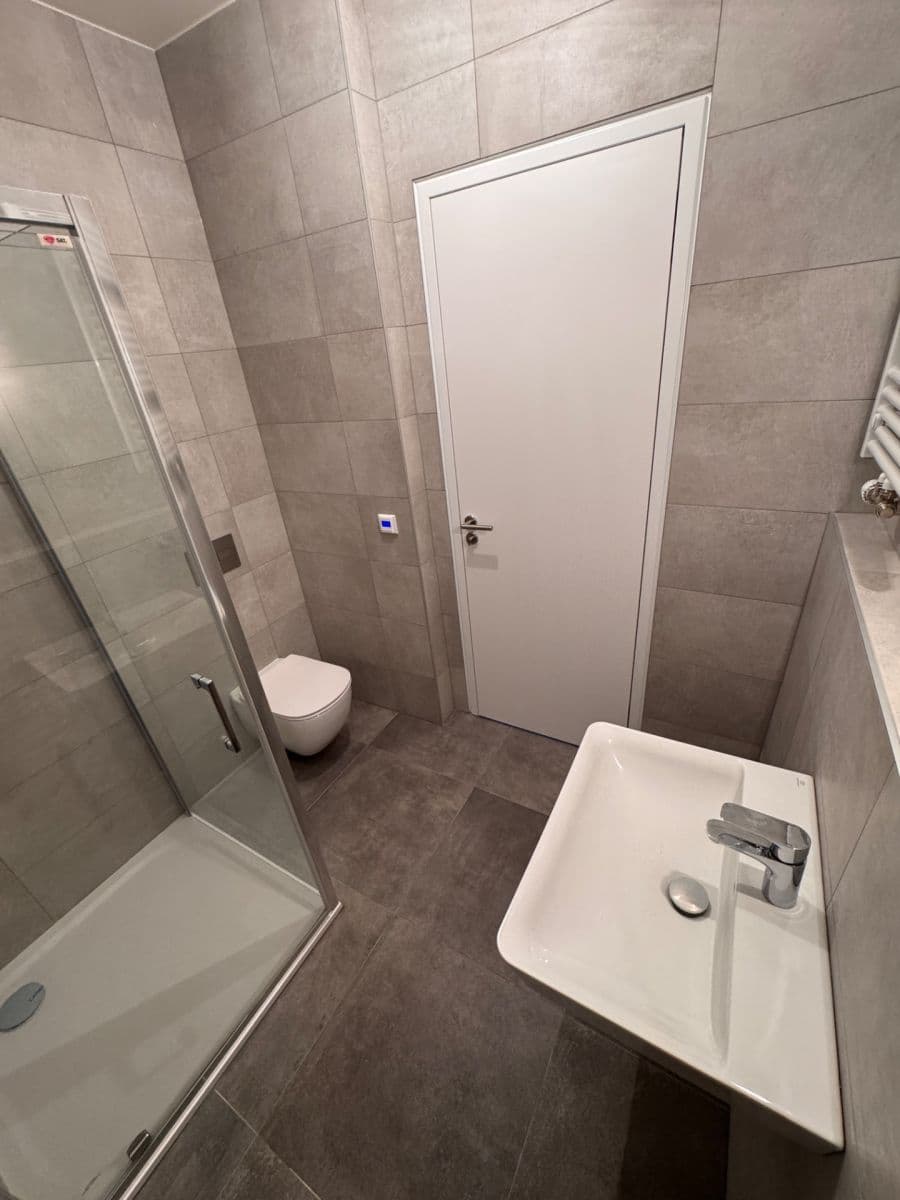 Prenájom bytu 2-izbový 50 m², Malešická, Praha, Praha Prenájom bytu 2-izbový 50 m², Malešická, Praha, Praha