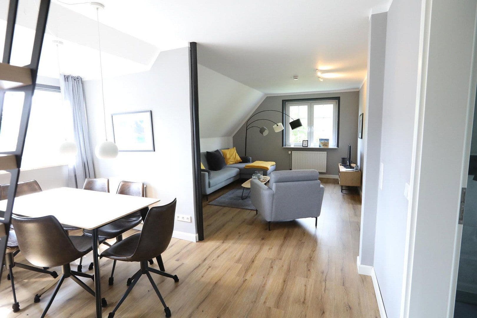 Predaj domu 180 m², pozemek 1.502 m², Aventoft, Šlezvicko-Holštajnsko Predaj domu 180 m², pozemek 1.502 m², Aventoft, Šlezvicko-Holštajnsko