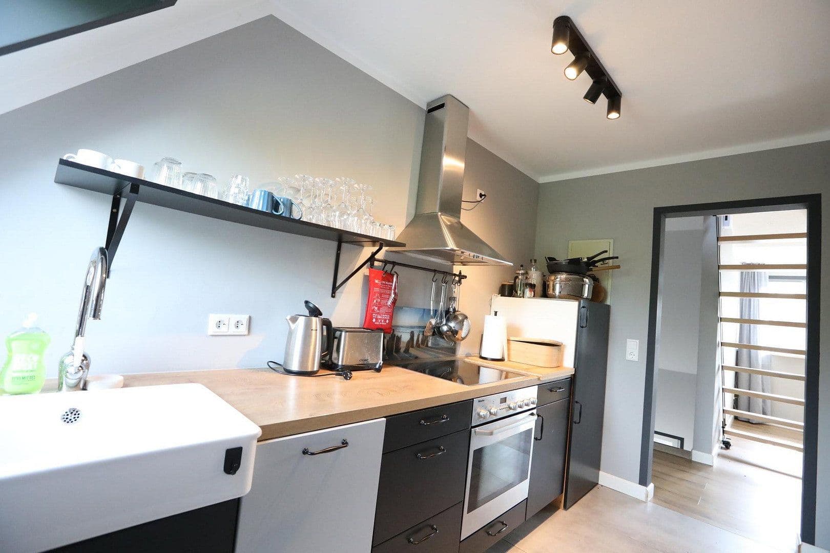 Predaj domu 180 m², pozemek 1.502 m², Aventoft, Šlezvicko-Holštajnsko Predaj domu 180 m², pozemek 1.502 m², Aventoft, Šlezvicko-Holštajnsko