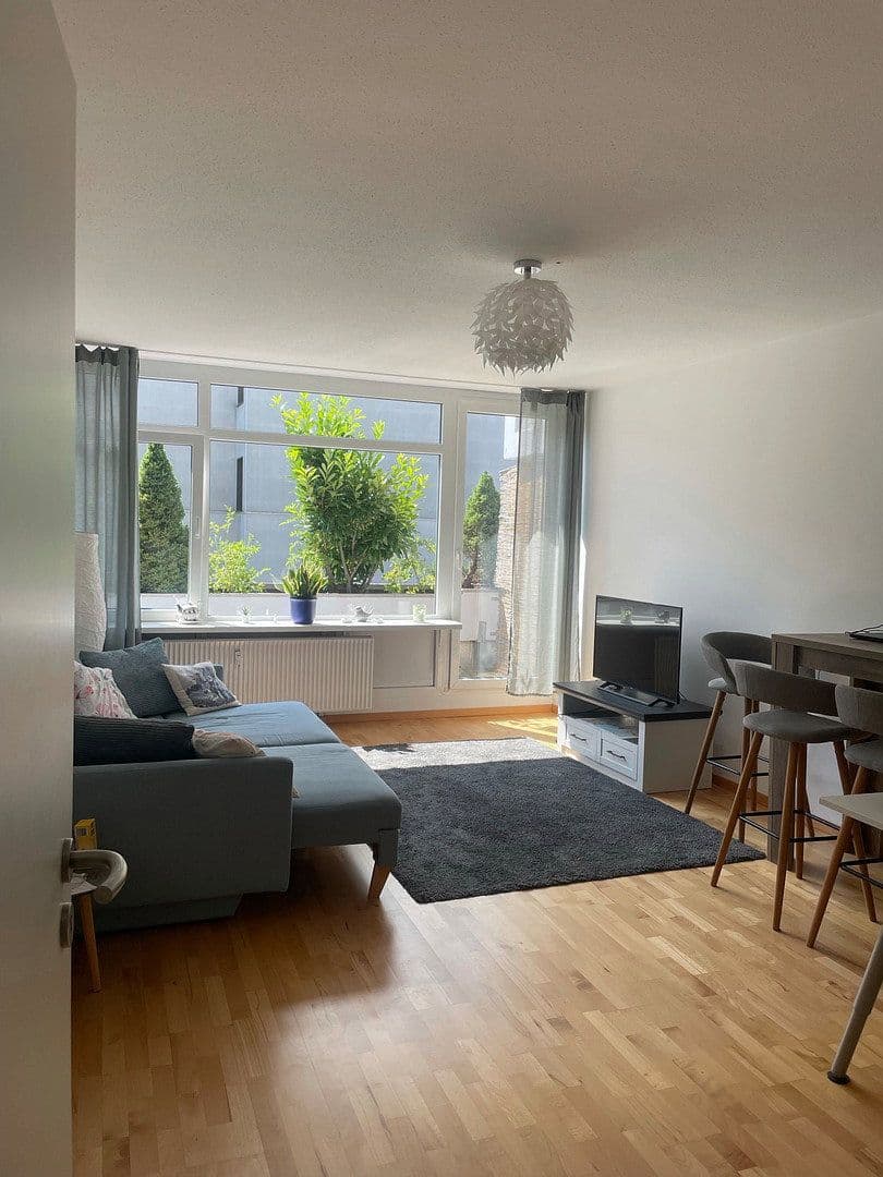 Prenájom bytu 2-izbový 77 m², Ottobrunn, Bavorsko Prenájom bytu 2-izbový 77 m², Ottobrunn, Bavorsko