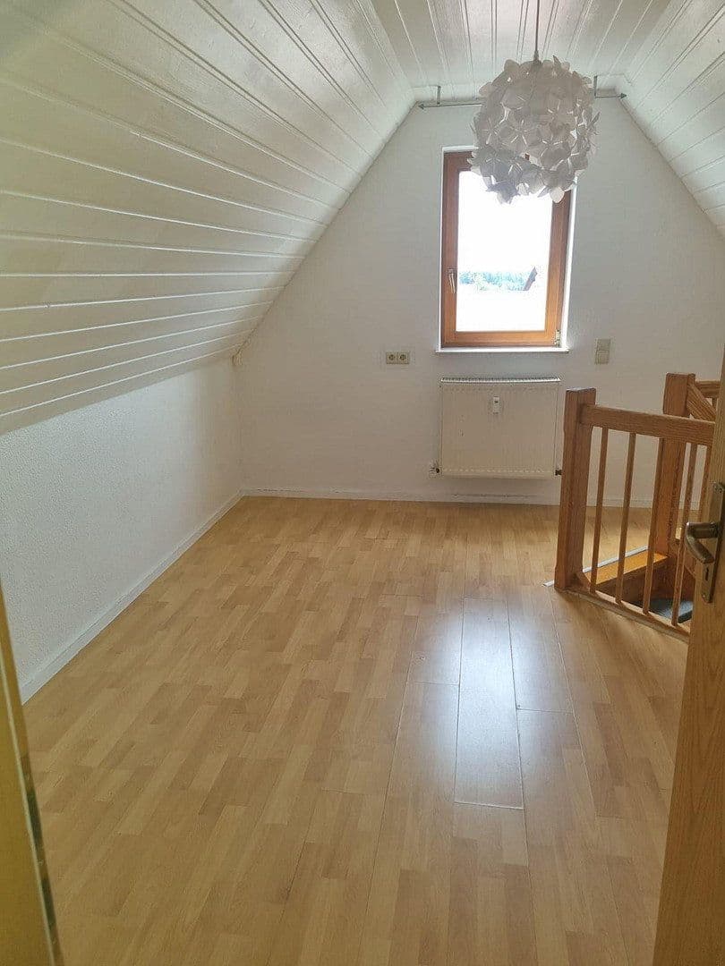 Prenájom bytu 3-izbový 76 m², Hauptstr. 17, Neuweiler, Bádensko-Wurttembersko Prenájom bytu 3-izbový 76 m², Hauptstr. 17, Neuweiler, Bádensko-Wurttembersko