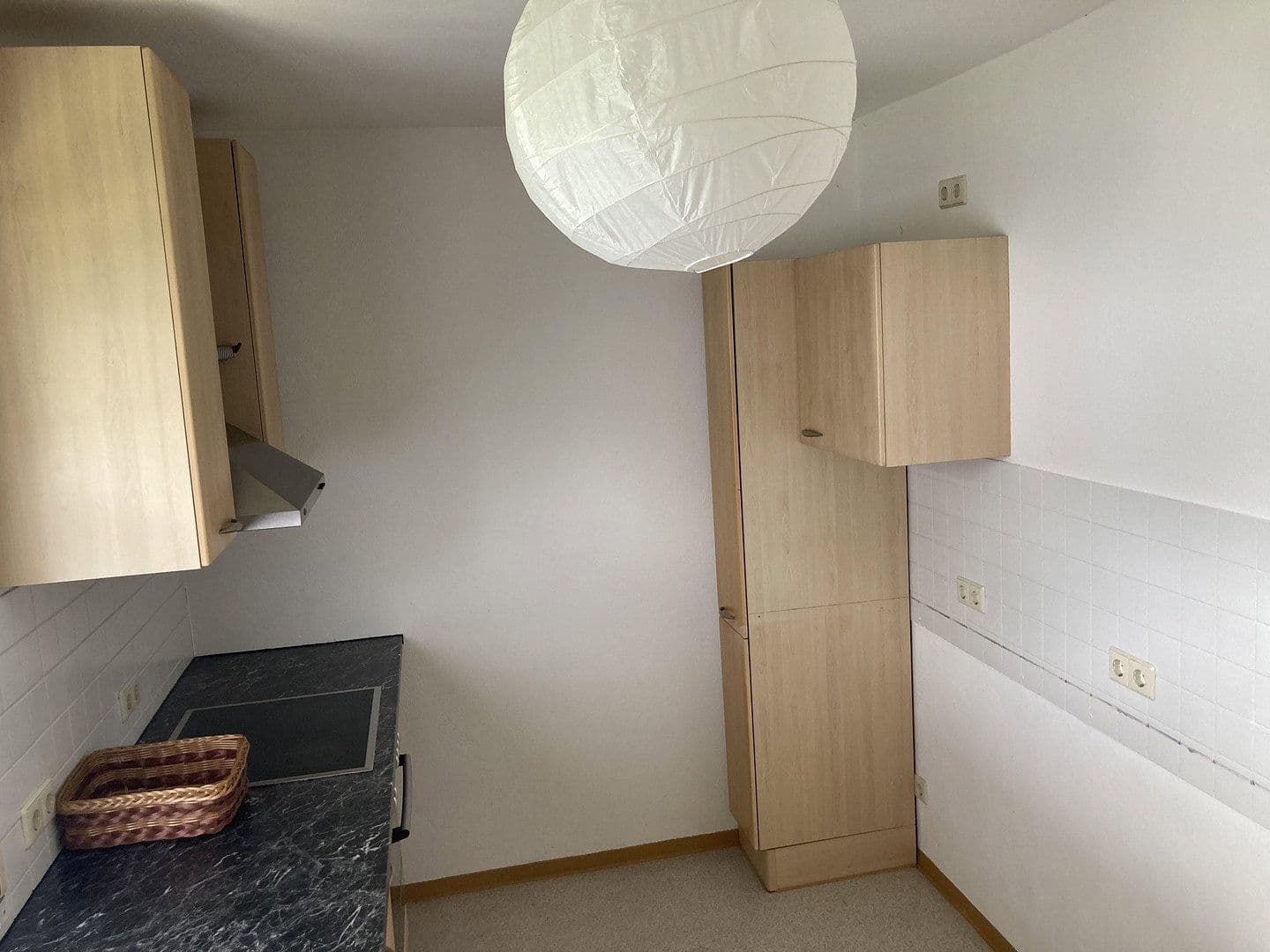 Prenájom bytu 3-izbový 90 m², Bruchsal, Bádensko-Wurttembersko Prenájom bytu 3-izbový 90 m², Bruchsal, Bádensko-Wurttembersko