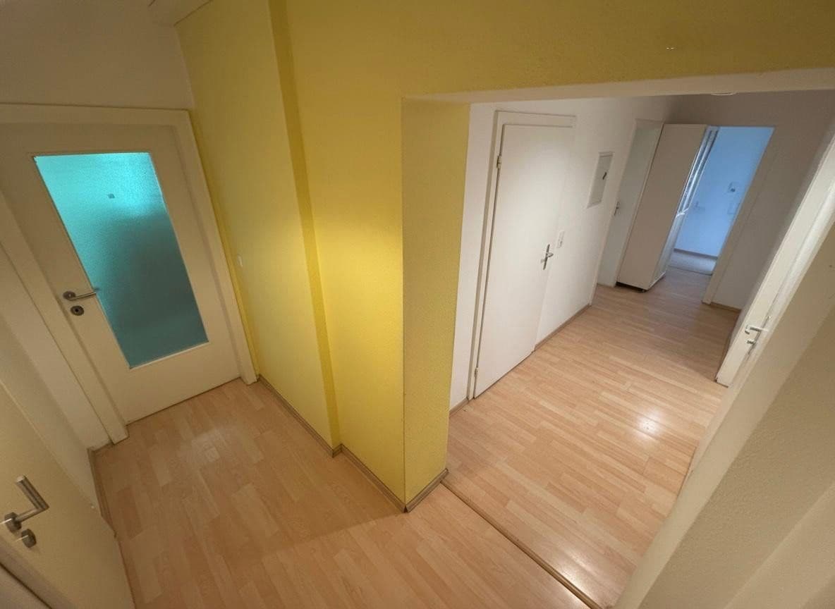 Prenájom bytu 5-izbový 120 m², Froweinstraße 16, Wuppertal, Severné Porýnie - Westfálsko Prenájom bytu 5-izbový 120 m², Froweinstraße 16, Wuppertal, Severné Porýnie - Westfálsko