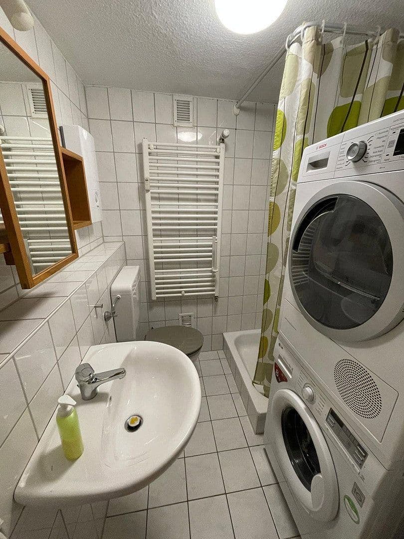 Prenájom bytu 5-izbový 120 m², Froweinstraße 16, Wuppertal, Severné Porýnie - Westfálsko Prenájom bytu 5-izbový 120 m², Froweinstraße 16, Wuppertal, Severné Porýnie - Westfálsko