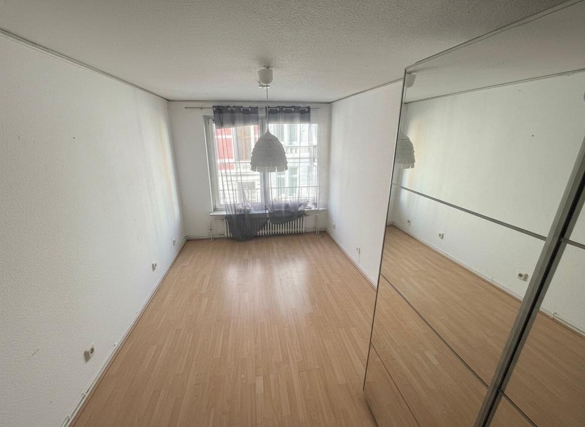 Prenájom bytu 5-izbový 120 m², Froweinstraße 16, Wuppertal, Severné Porýnie - Westfálsko Prenájom bytu 5-izbový 120 m², Froweinstraße 16, Wuppertal, Severné Porýnie - Westfálsko