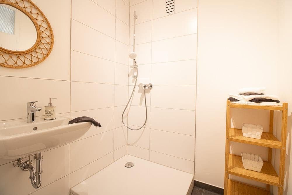 Predaj bytu 3-izbový 88 m², Nietzeschtraße 5, Bonn, Severné Porýnie - Westfálsko Predaj bytu 3-izbový 88 m², Nietzeschtraße 5, Bonn, Severné Porýnie - Westfálsko
