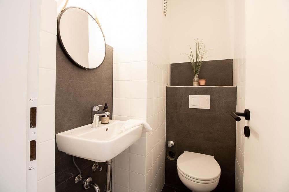 Predaj bytu 3-izbový 88 m², Nietzeschtraße 5, Bonn, Severné Porýnie - Westfálsko Predaj bytu 3-izbový 88 m², Nietzeschtraße 5, Bonn, Severné Porýnie - Westfálsko