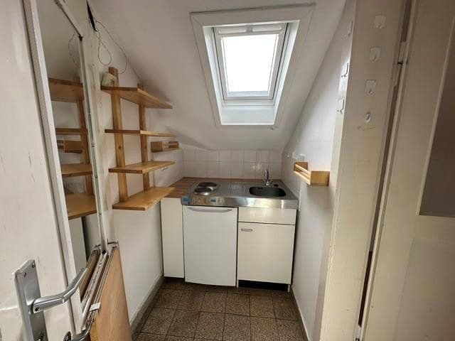 Prenájom bytu 1-izbový 18 m², Dillmannstr. 12, Stuttgart, Bádensko-Wurttembersko Prenájom bytu 1-izbový 18 m², Dillmannstr. 12, Stuttgart, Bádensko-Wurttembersko