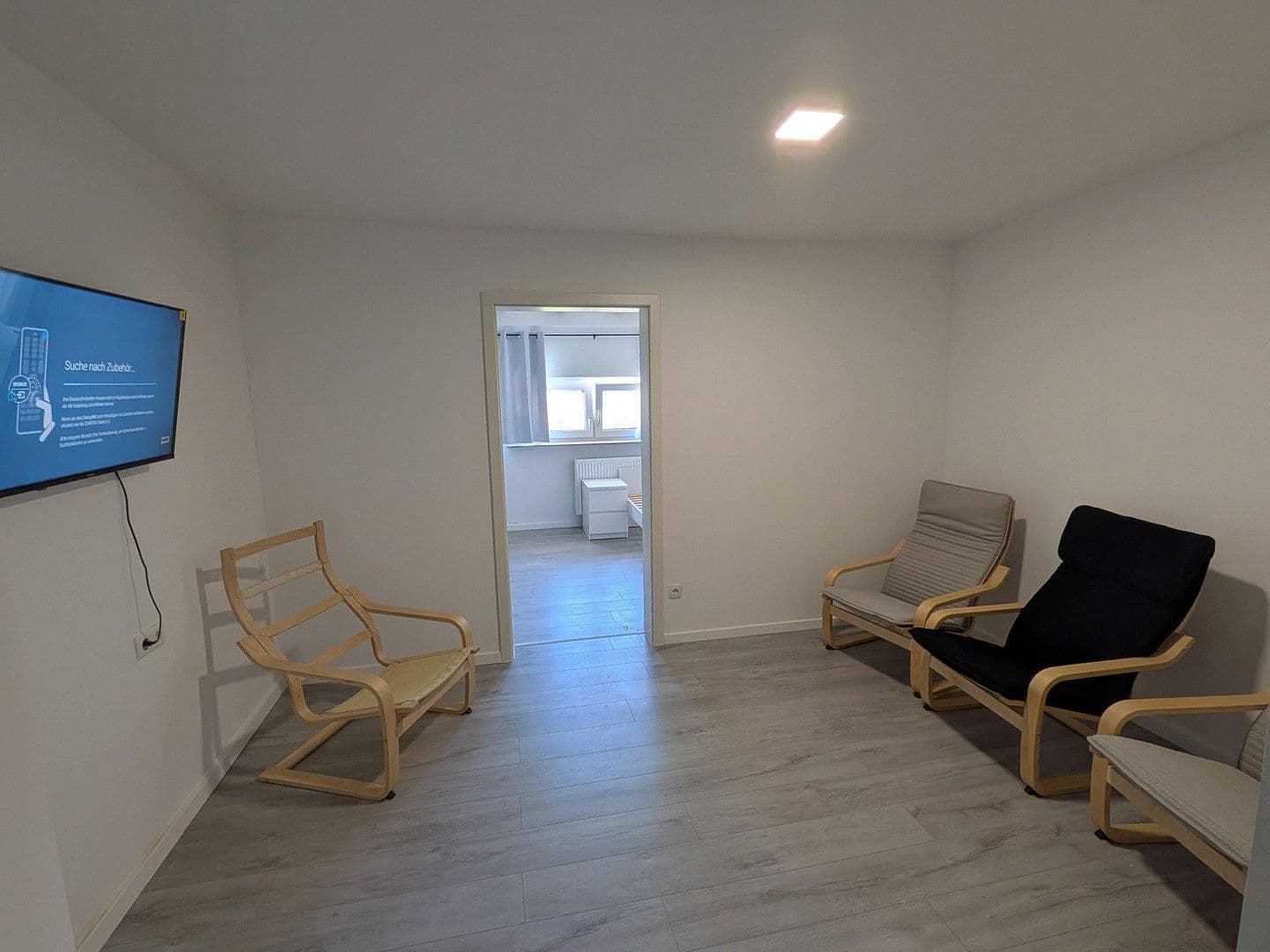 Prenájom bytu 5-izbový 83 m², Zeppelinstraße 42, Mannheim, Bádensko-Wurttembersko Prenájom bytu 5-izbový 83 m², Zeppelinstraße 42, Mannheim, Bádensko-Wurttembersko