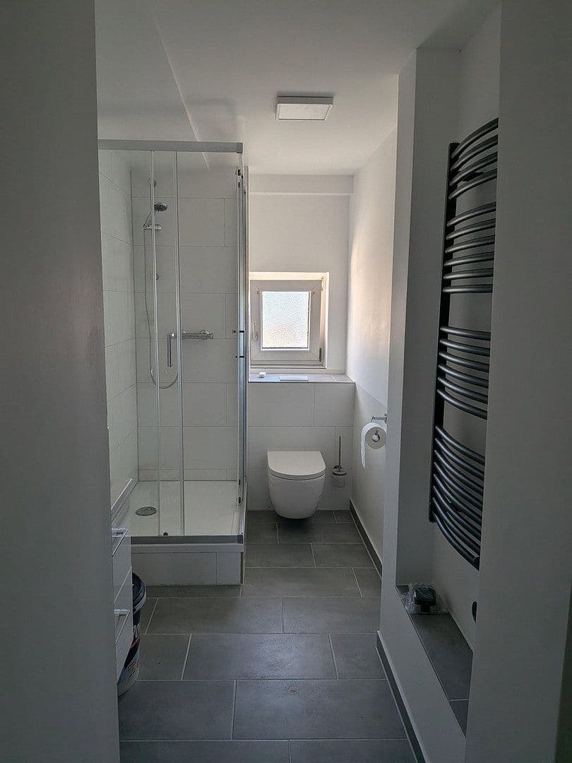 Prenájom bytu 5-izbový 83 m², Zeppelinstraße 42, Mannheim, Bádensko-Wurttembersko Prenájom bytu 5-izbový 83 m², Zeppelinstraße 42, Mannheim, Bádensko-Wurttembersko