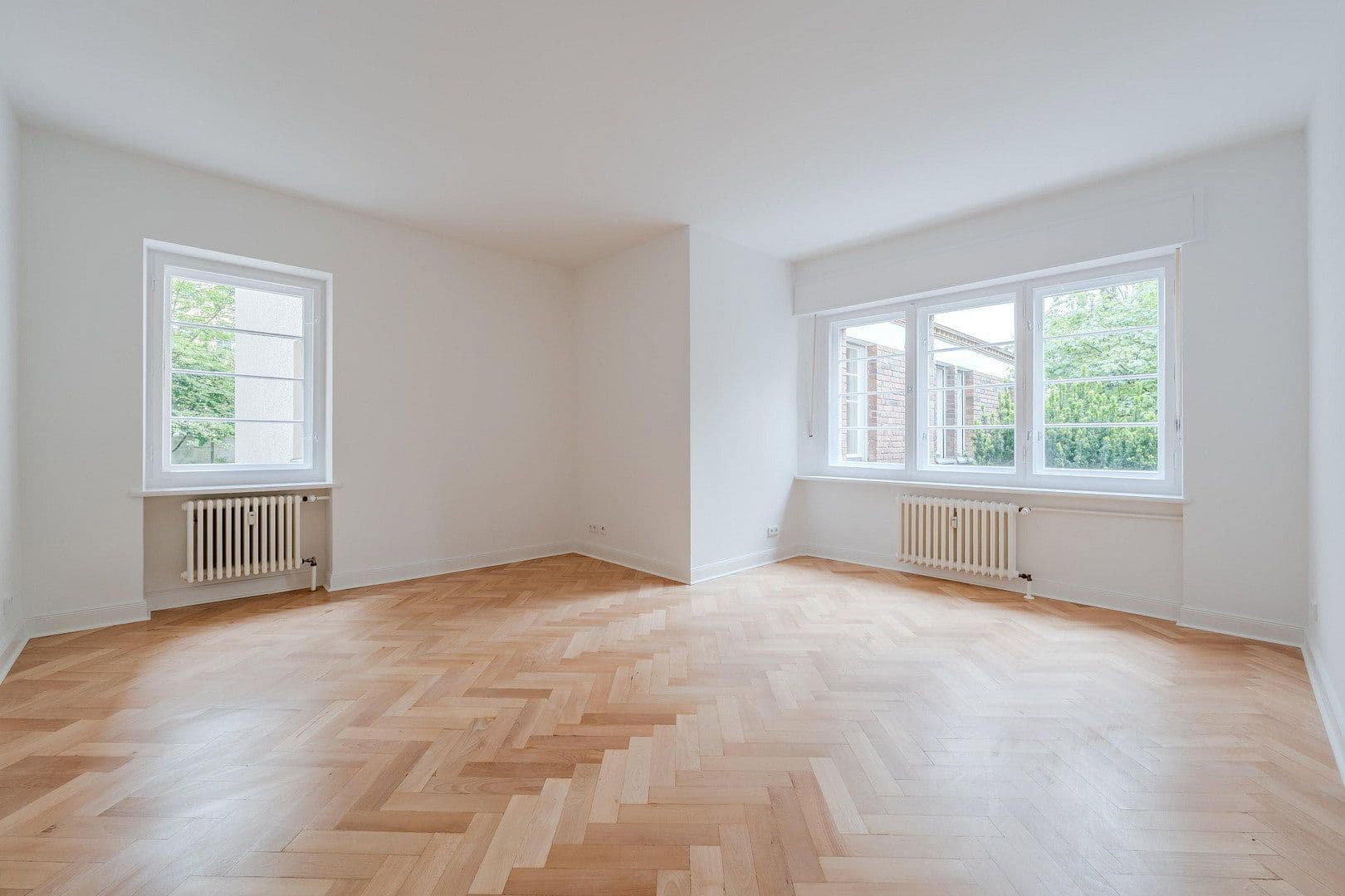 Predaj bytu 4-izbový 128 m², Düsseldorfer Str. 34, Berlin, Berlín Predaj bytu 4-izbový 128 m², Düsseldorfer Str. 34, Berlin, Berlín
