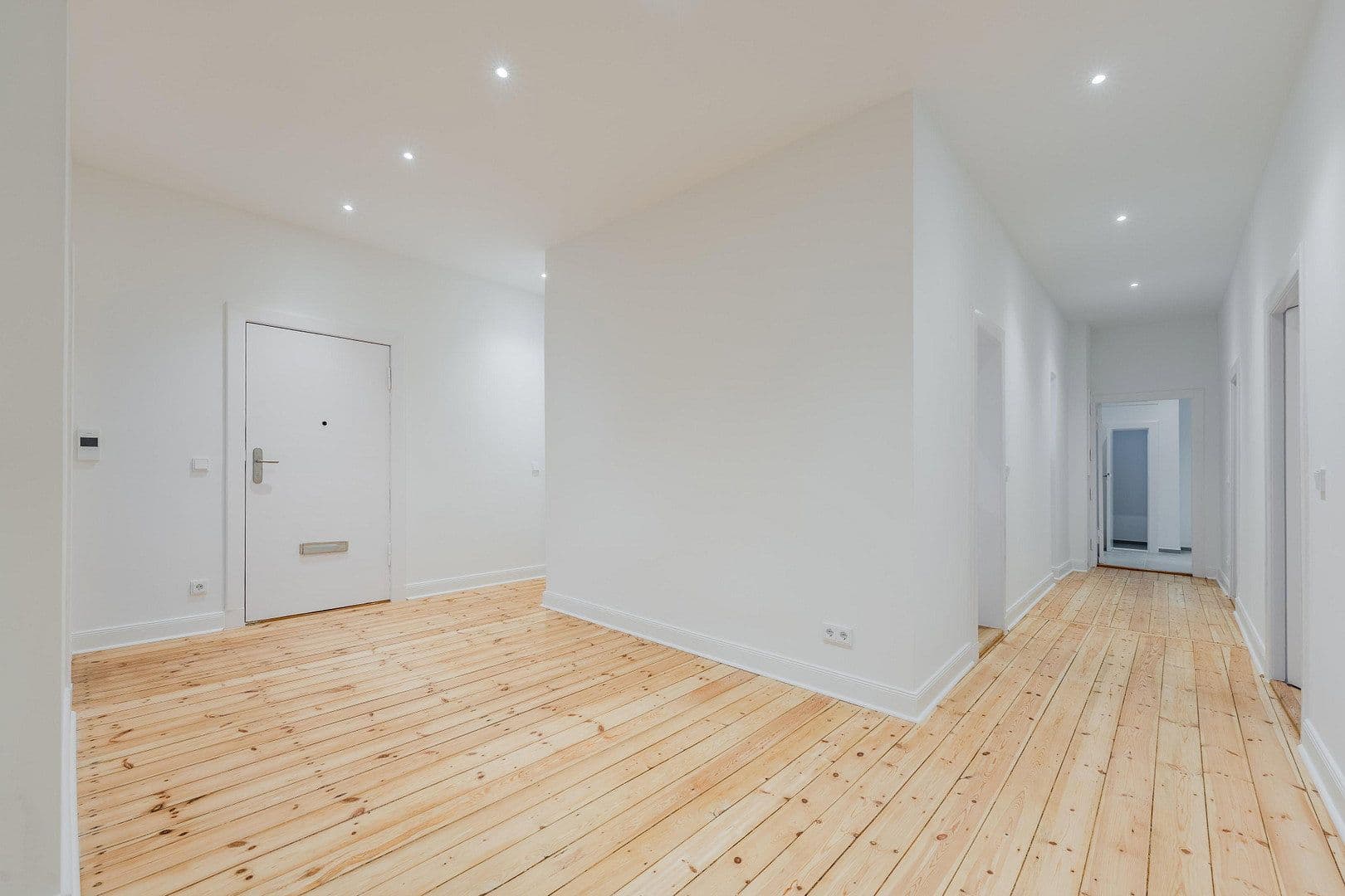Predaj bytu 4-izbový 128 m², Düsseldorfer Str. 34, Berlin, Berlín Predaj bytu 4-izbový 128 m², Düsseldorfer Str. 34, Berlin, Berlín