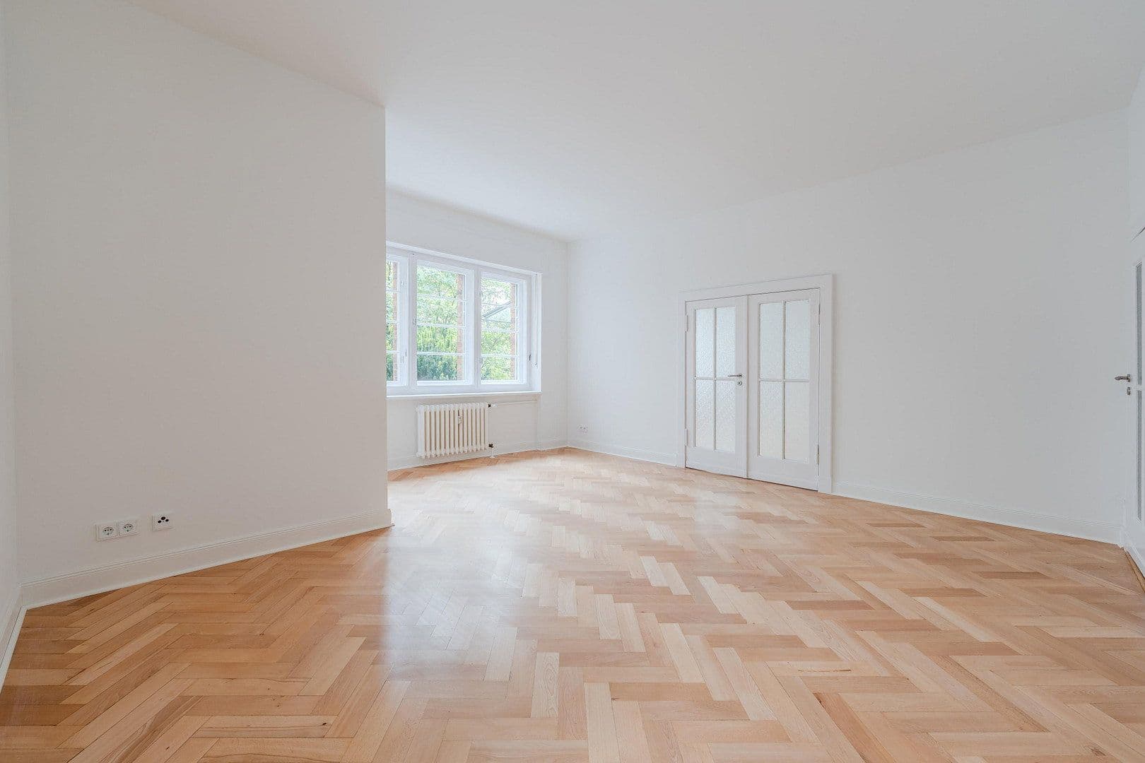 Predaj bytu 4-izbový 128 m², Düsseldorfer Str. 34, Berlin, Berlín Predaj bytu 4-izbový 128 m², Düsseldorfer Str. 34, Berlin, Berlín