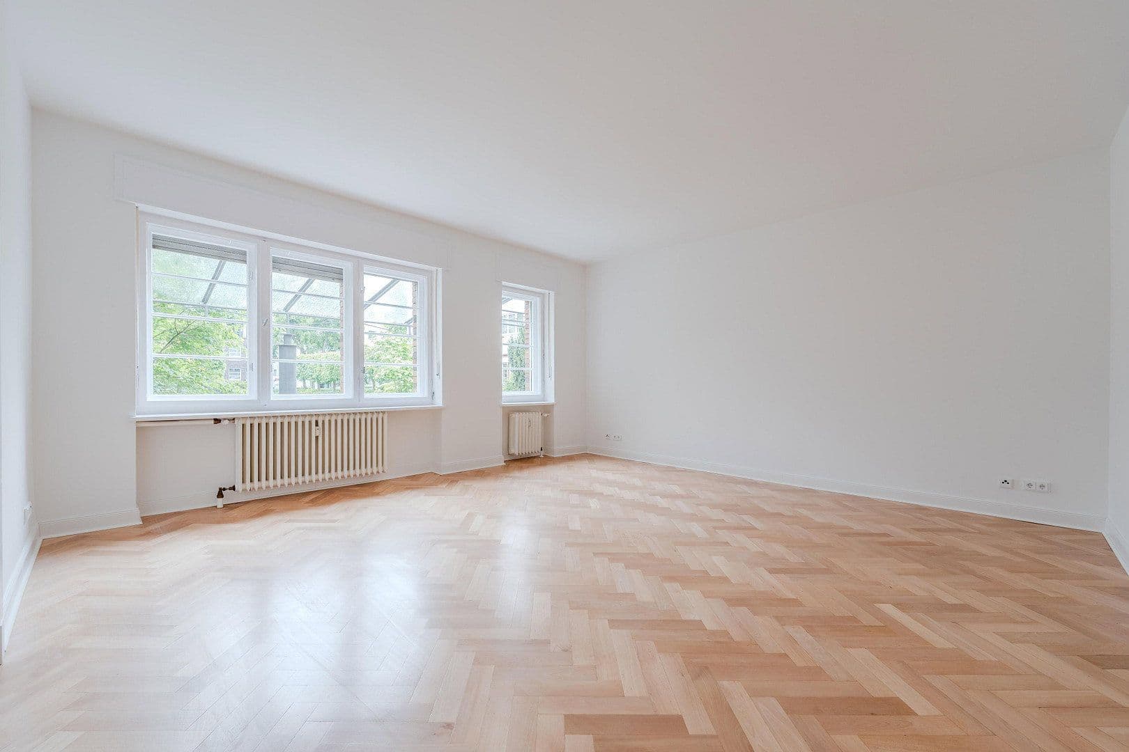 Predaj bytu 4-izbový 128 m², Düsseldorfer Str. 34, Berlin, Berlín Predaj bytu 4-izbový 128 m², Düsseldorfer Str. 34, Berlin, Berlín