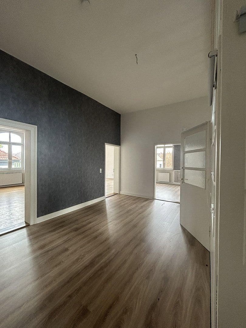 Prenájom bytu 4-izbový 188 m², Friedrichstraße 7, Ludwigshafen, Porýnie-Falcko Prenájom bytu 4-izbový 188 m², Friedrichstraße 7, Ludwigshafen, Porýnie-Falcko