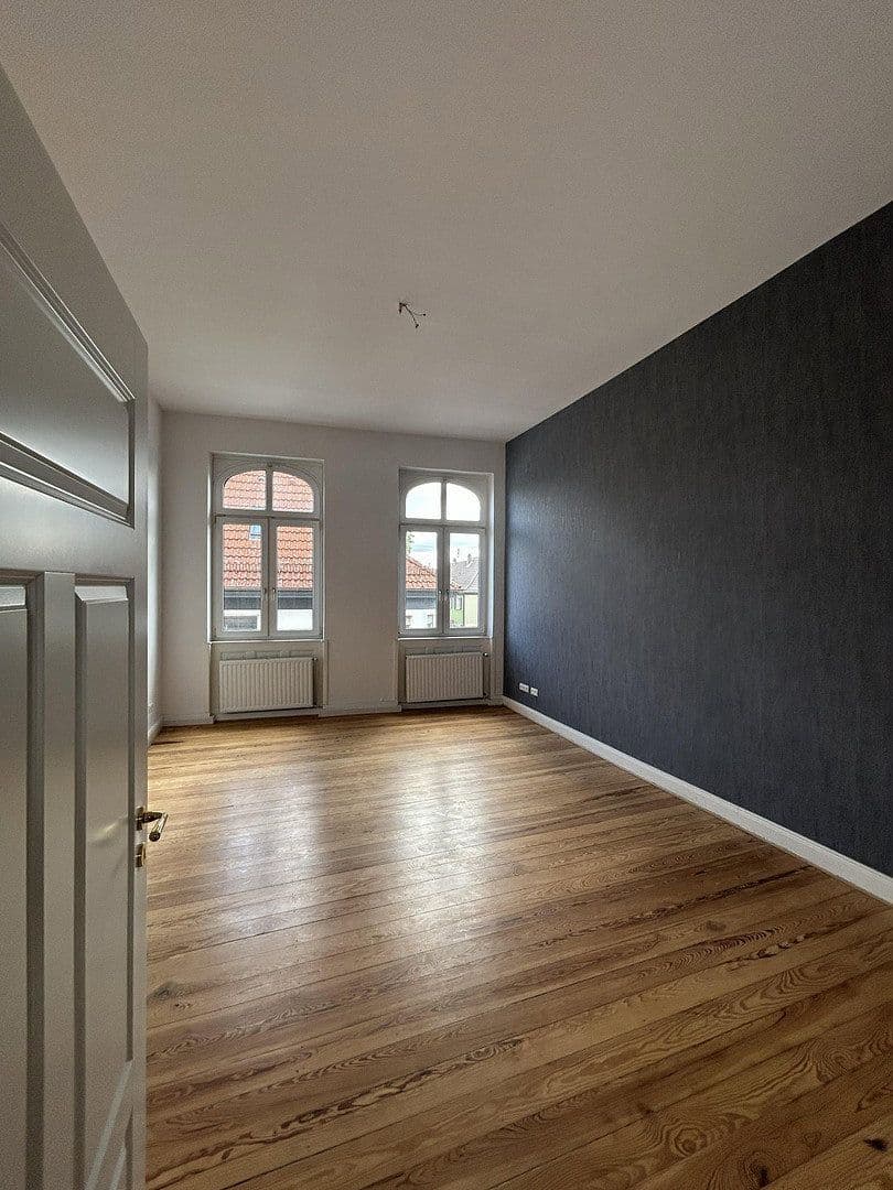 Prenájom bytu 4-izbový 188 m², Friedrichstraße 7, Ludwigshafen, Porýnie-Falcko Prenájom bytu 4-izbový 188 m², Friedrichstraße 7, Ludwigshafen, Porýnie-Falcko