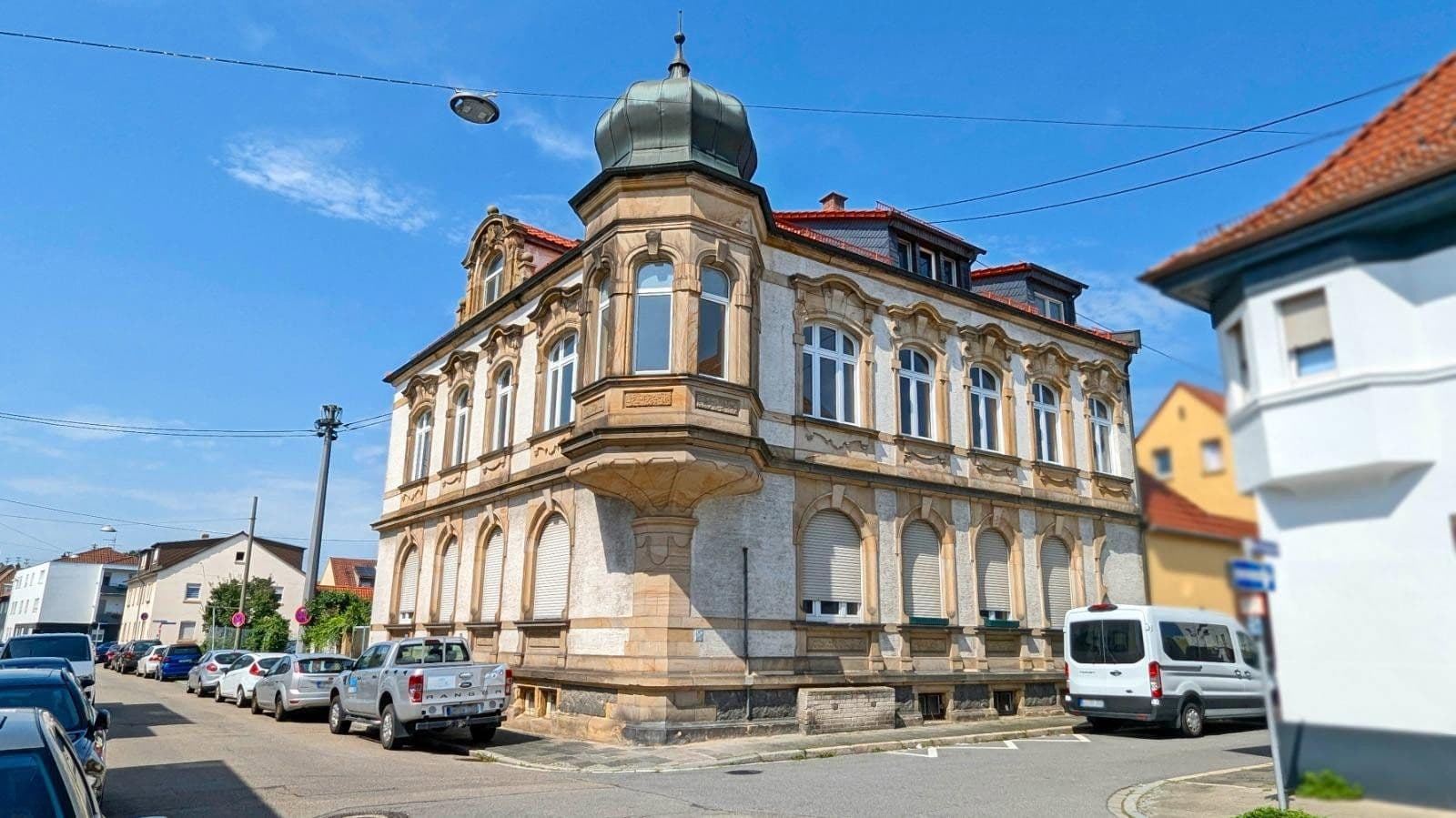 Prenájom bytu 4-izbový 188 m², Friedrichstraße 7, Ludwigshafen, Porýnie-Falcko Prenájom bytu 4-izbový 188 m², Friedrichstraße 7, Ludwigshafen, Porýnie-Falcko