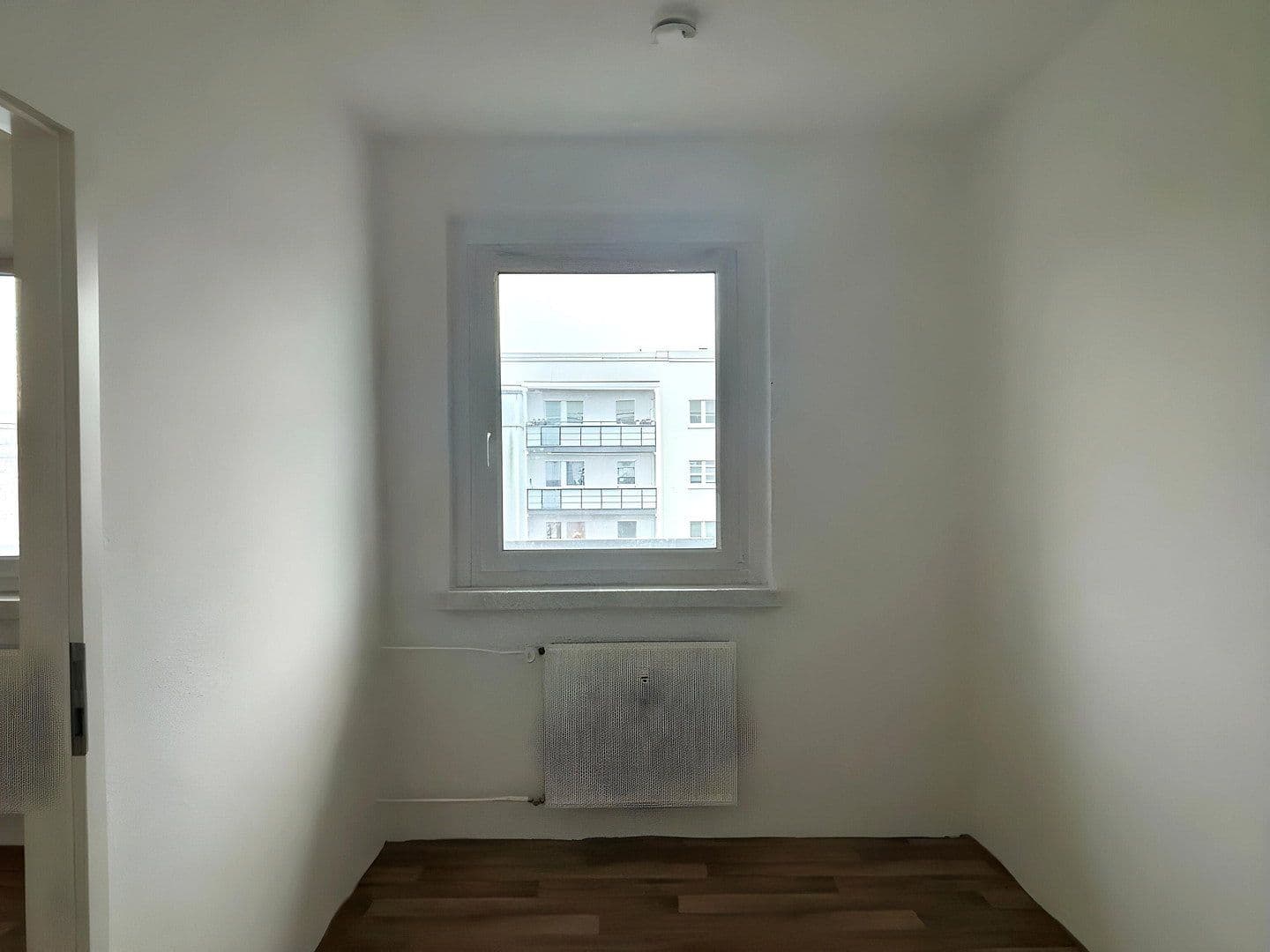 Prenájom bytu 4-izbový 68 m², Kastanienallee 66, Berlin, Berlín Prenájom bytu 4-izbový 68 m², Kastanienallee 66, Berlin, Berlín