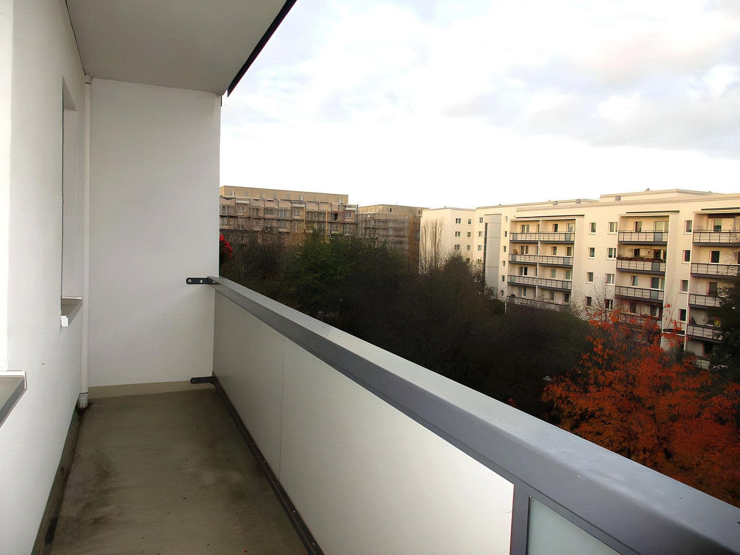 Prenájom bytu 4-izbový 68 m², Kastanienallee 66, Berlin, Berlín Prenájom bytu 4-izbový 68 m², Kastanienallee 66, Berlin, Berlín