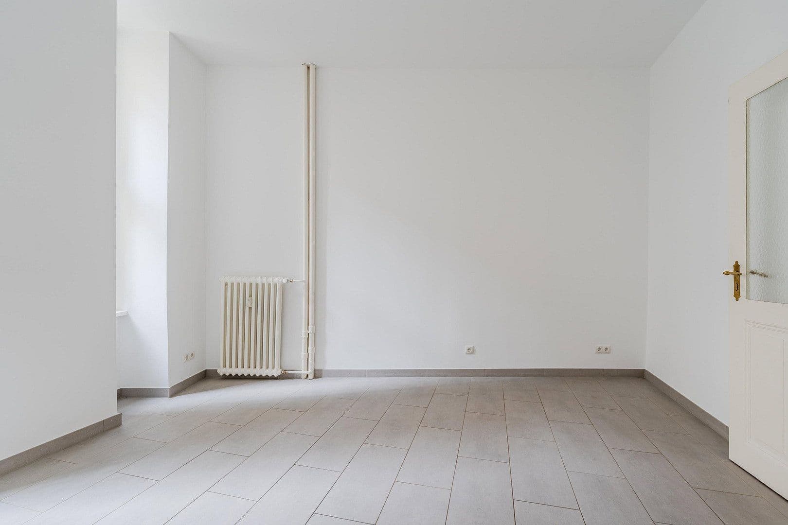 Predaj bytu 4-izbový 118 m², Düsseldorfer Str. 14, Berlin, Berlín Predaj bytu 4-izbový 118 m², Düsseldorfer Str. 14, Berlin, Berlín