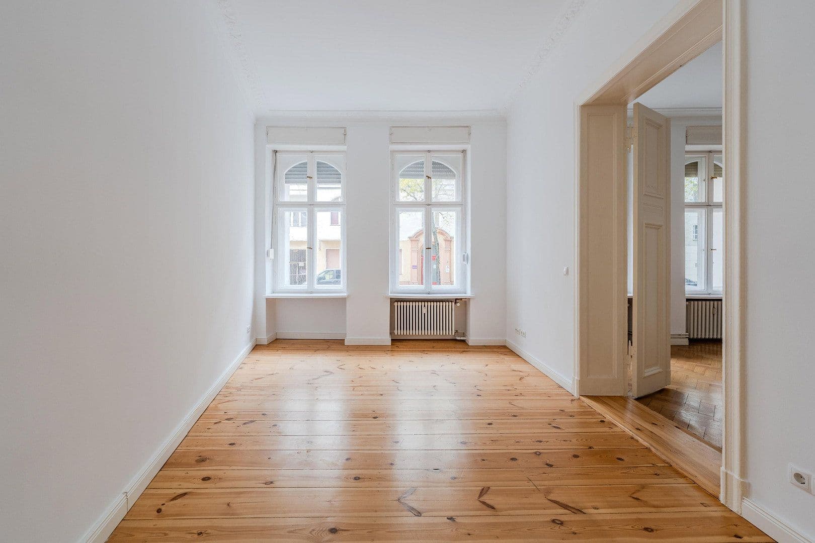 Predaj bytu 4-izbový 118 m², Düsseldorfer Str. 14, Berlin, Berlín Predaj bytu 4-izbový 118 m², Düsseldorfer Str. 14, Berlin, Berlín