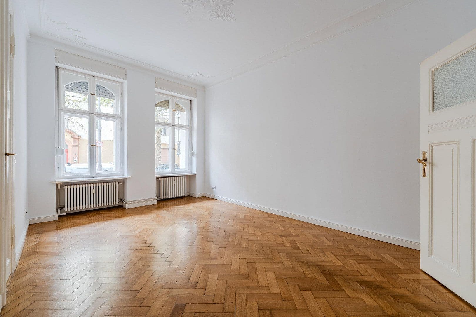Predaj bytu 4-izbový 118 m², Düsseldorfer Str. 14, Berlin, Berlín Predaj bytu 4-izbový 118 m², Düsseldorfer Str. 14, Berlin, Berlín