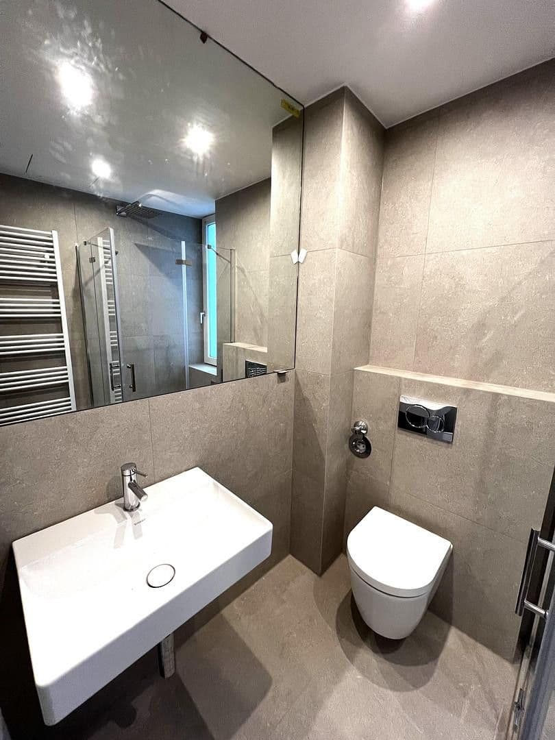 Prenájom bytu 2-izbový 61 m², Roßststraße 87, Düsseldorf, Severné Porýnie - Westfálsko Prenájom bytu 2-izbový 61 m², Roßststraße 87, Düsseldorf, Severné Porýnie - Westfálsko