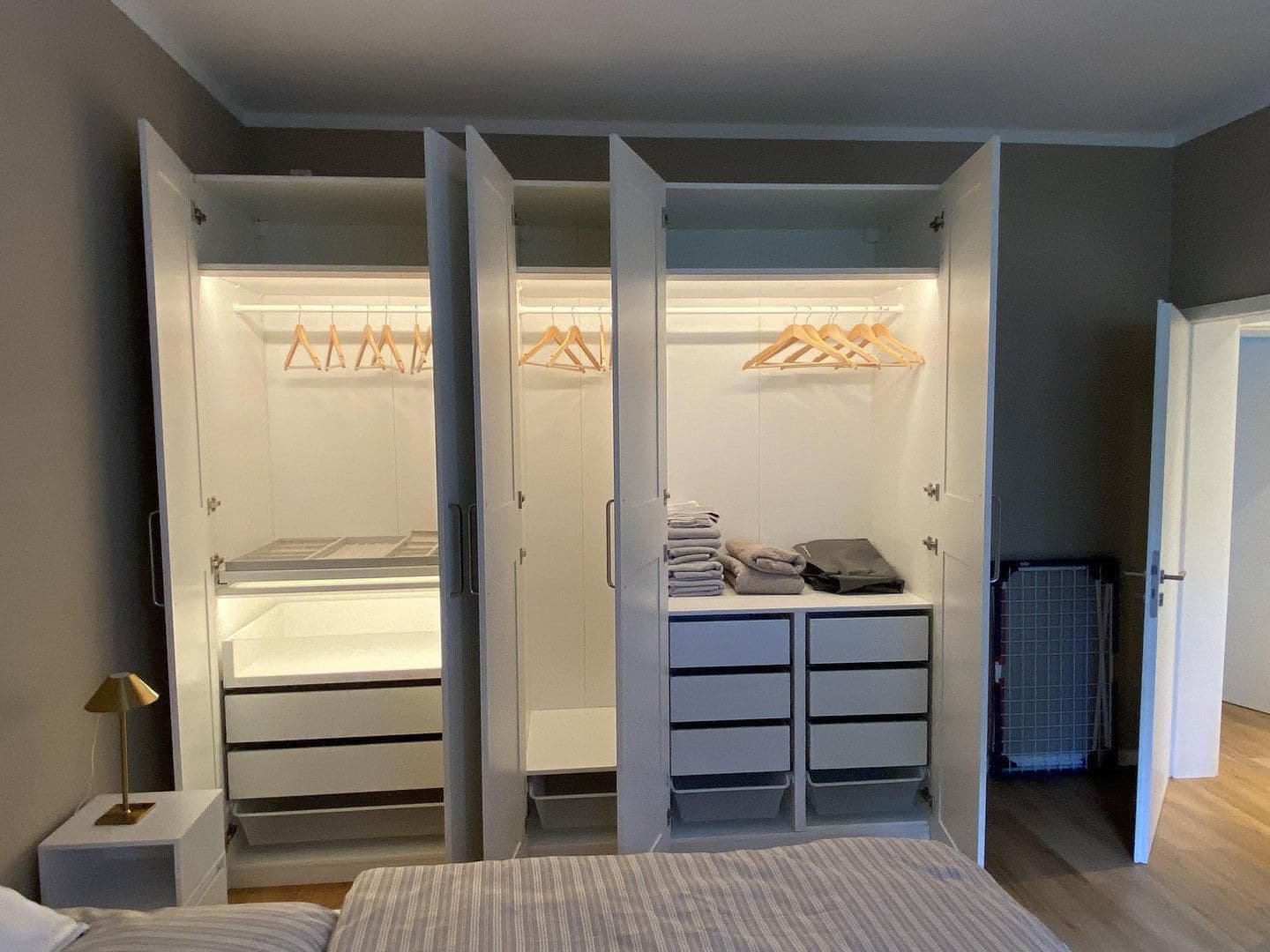 Prenájom bytu 2-izbový 56 m², Berlin, Berlín Prenájom bytu 2-izbový 56 m², Berlin, Berlín