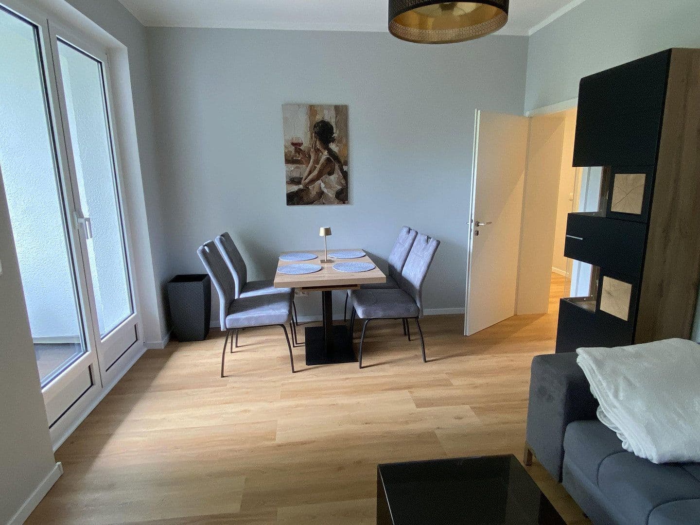 Prenájom bytu 2-izbový 56 m², Berlin, Berlín Prenájom bytu 2-izbový 56 m², Berlin, Berlín