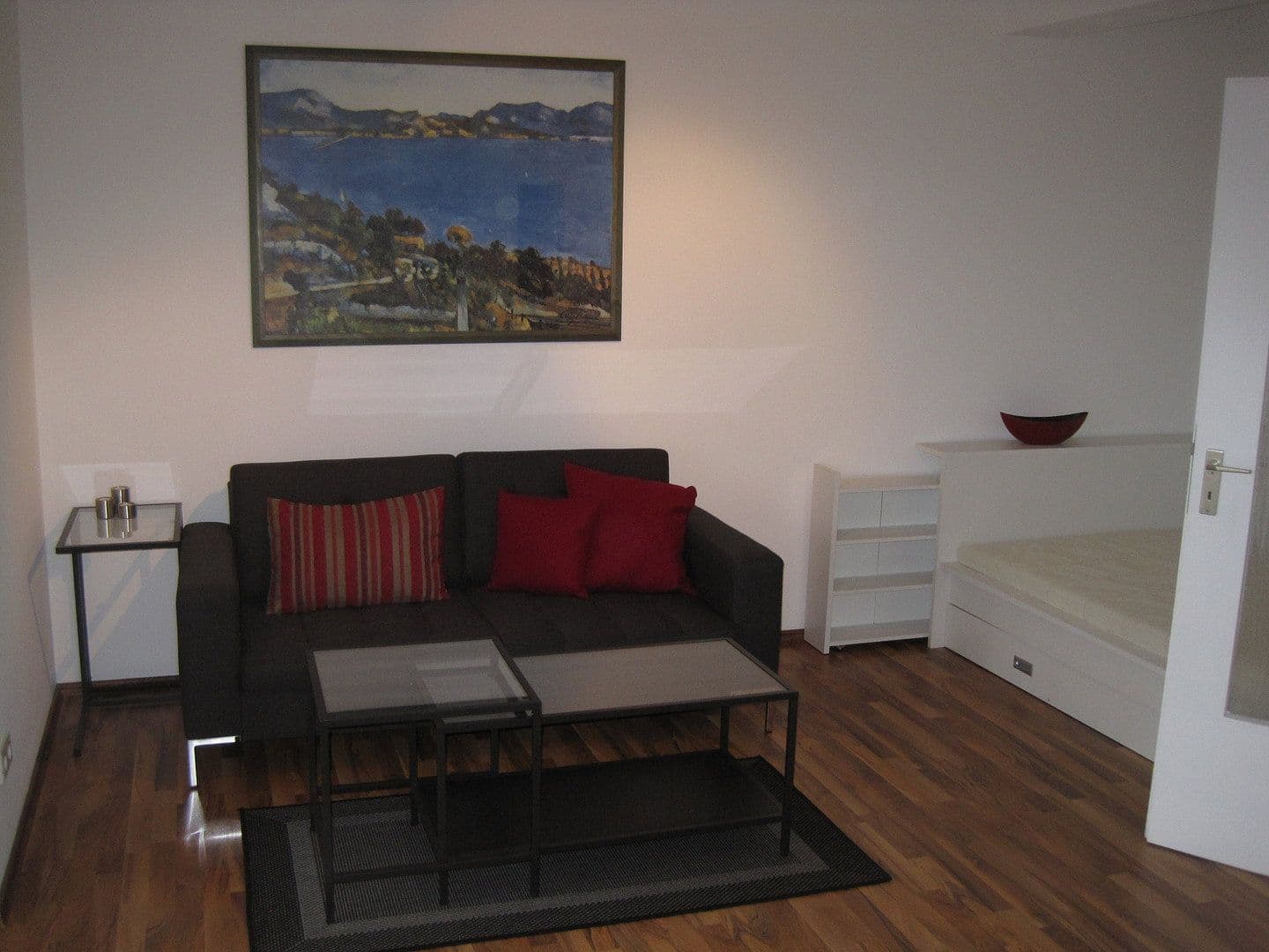 Prenájom bytu 1-izbový 43 m², Schwarzwaldstr. 40, Frankfurt, Hesensko Prenájom bytu 1-izbový 43 m², Schwarzwaldstr. 40, Frankfurt, Hesensko