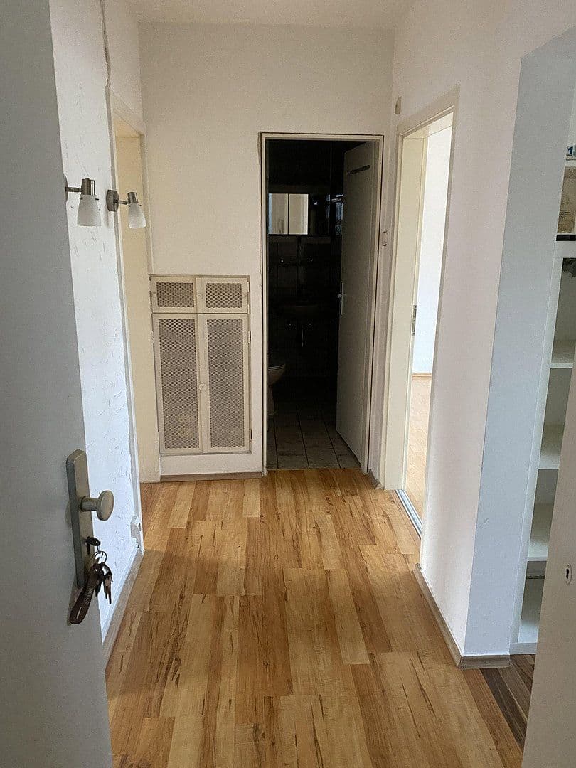 Prenájom bytu 12 m², Stuttgart, Bádensko-Wurttembersko Prenájom bytu 12 m², Stuttgart, Bádensko-Wurttembersko