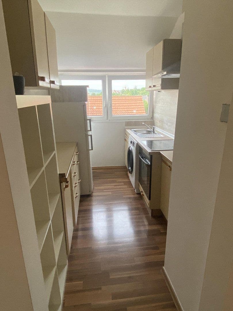 Prenájom bytu 12 m², Stuttgart, Bádensko-Wurttembersko Prenájom bytu 12 m², Stuttgart, Bádensko-Wurttembersko