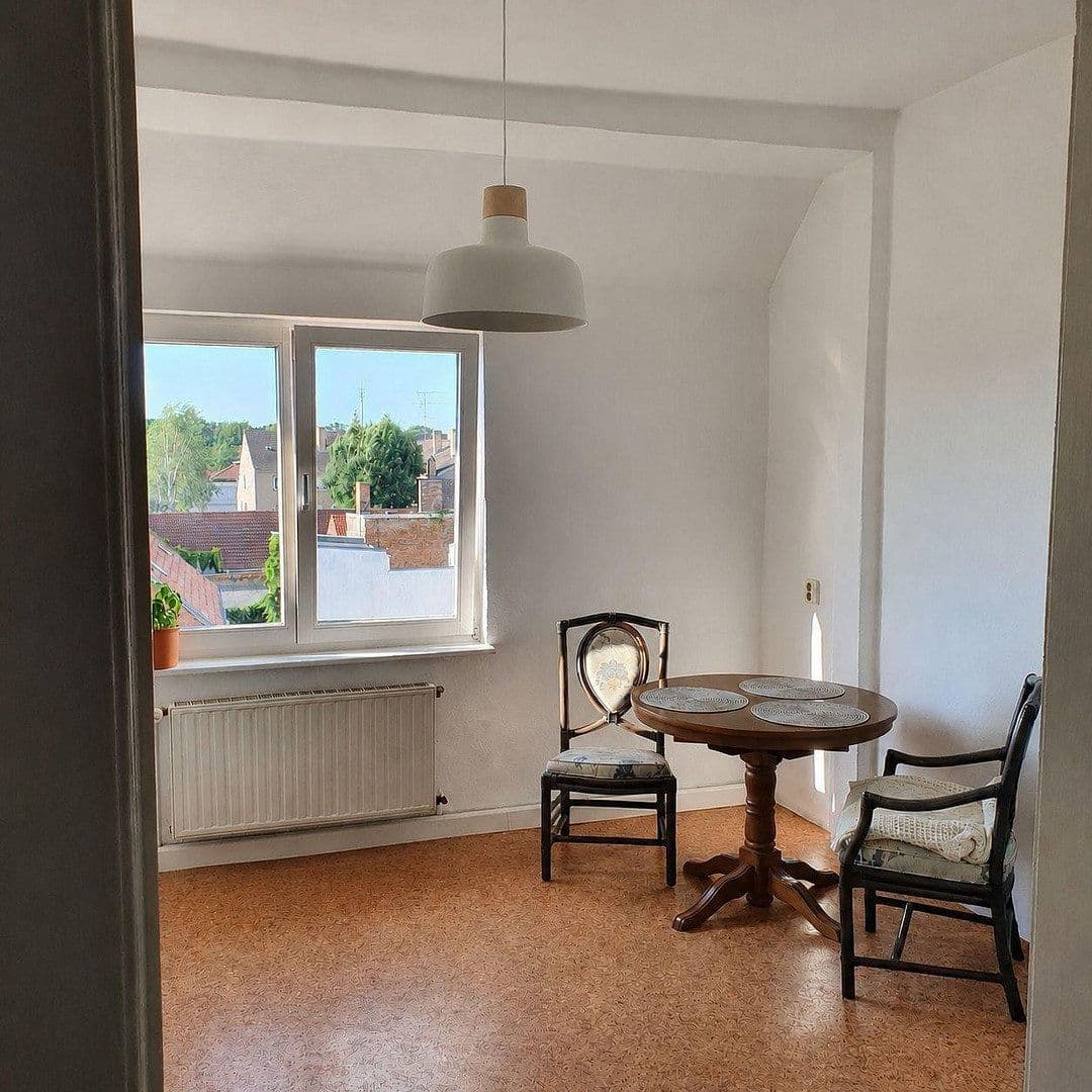Prenájom bytu 4-izbový 82 m², Bahnhofstraße 2, Kyritz, Brandenbursko Prenájom bytu 4-izbový 82 m², Bahnhofstraße 2, Kyritz, Brandenbursko