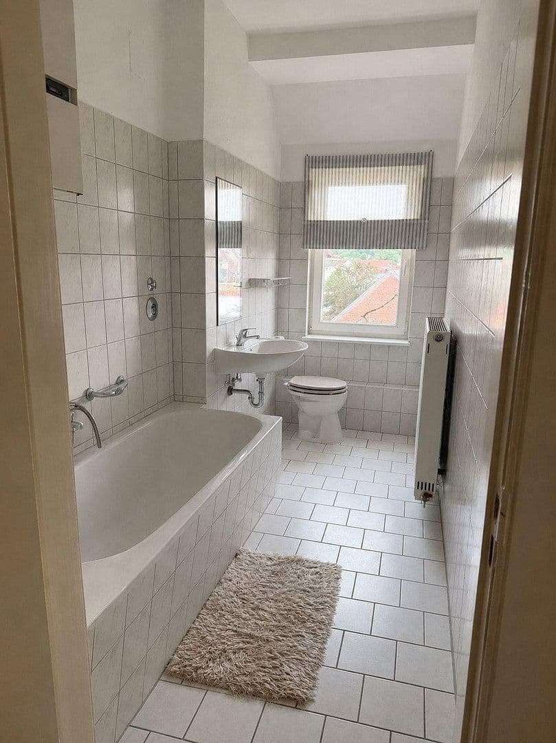 Prenájom bytu 4-izbový 82 m², Bahnhofstraße 2, Kyritz, Brandenbursko Prenájom bytu 4-izbový 82 m², Bahnhofstraße 2, Kyritz, Brandenbursko