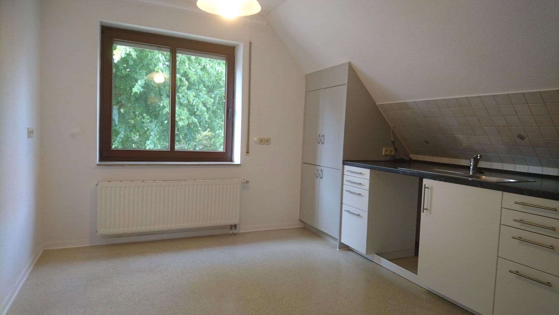 Prenájom bytu 5-izbový 135 m², Lotjeweg 37, Bremerhaven, Brémy Prenájom bytu 5-izbový 135 m², Lotjeweg 37, Bremerhaven, Brémy