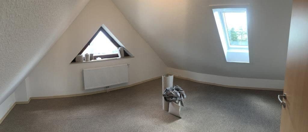 Prenájom bytu 5-izbový 135 m², Lotjeweg 37, Bremerhaven, Brémy Prenájom bytu 5-izbový 135 m², Lotjeweg 37, Bremerhaven, Brémy