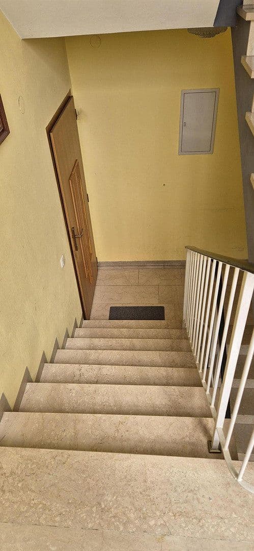 Predaj domu 229 m², pozemok 1.040 m², Biberbach, Bavorsko Predaj domu 229 m², pozemok 1.040 m², Biberbach, Bavorsko