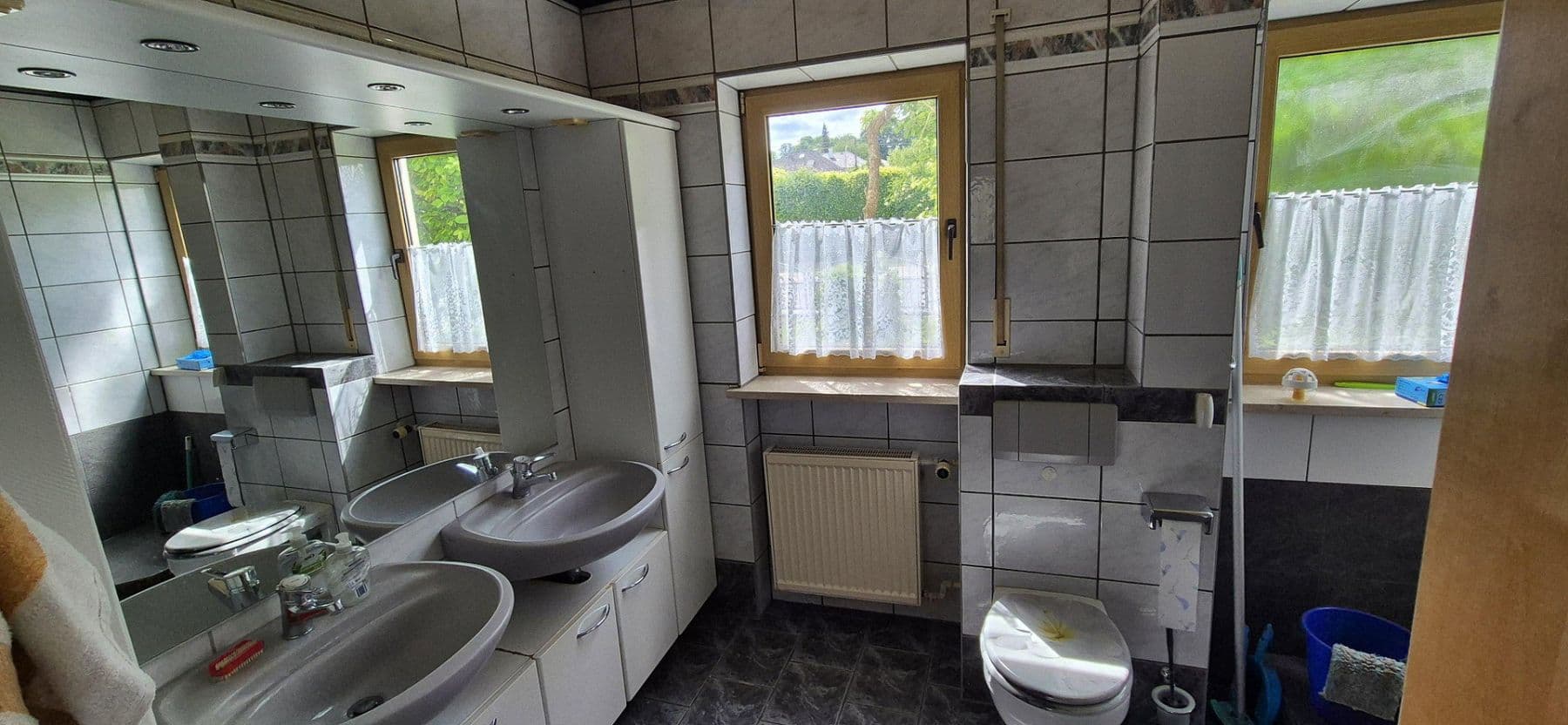 Predaj domu 229 m², pozemok 1.040 m², Biberbach, Bavorsko Predaj domu 229 m², pozemok 1.040 m², Biberbach, Bavorsko