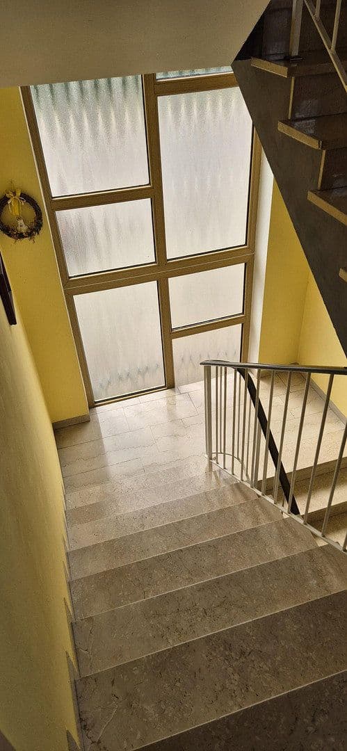 Predaj domu 229 m², pozemok 1.040 m², Biberbach, Bavorsko Predaj domu 229 m², pozemok 1.040 m², Biberbach, Bavorsko