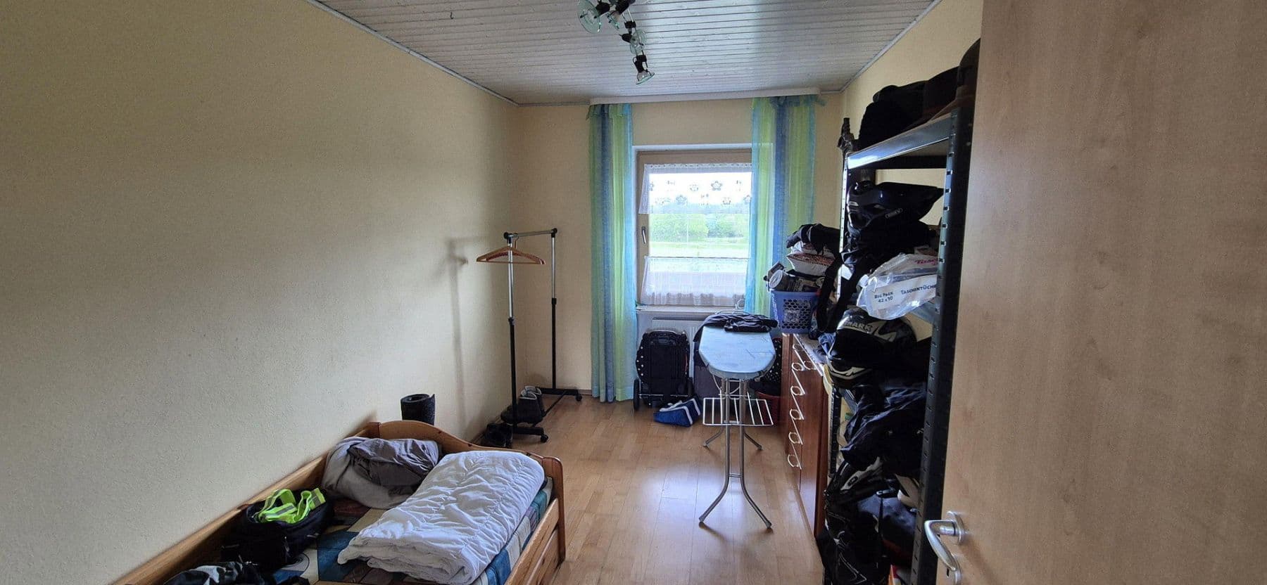 Predaj domu 229 m², pozemok 1.040 m², Biberbach, Bavorsko Predaj domu 229 m², pozemok 1.040 m², Biberbach, Bavorsko