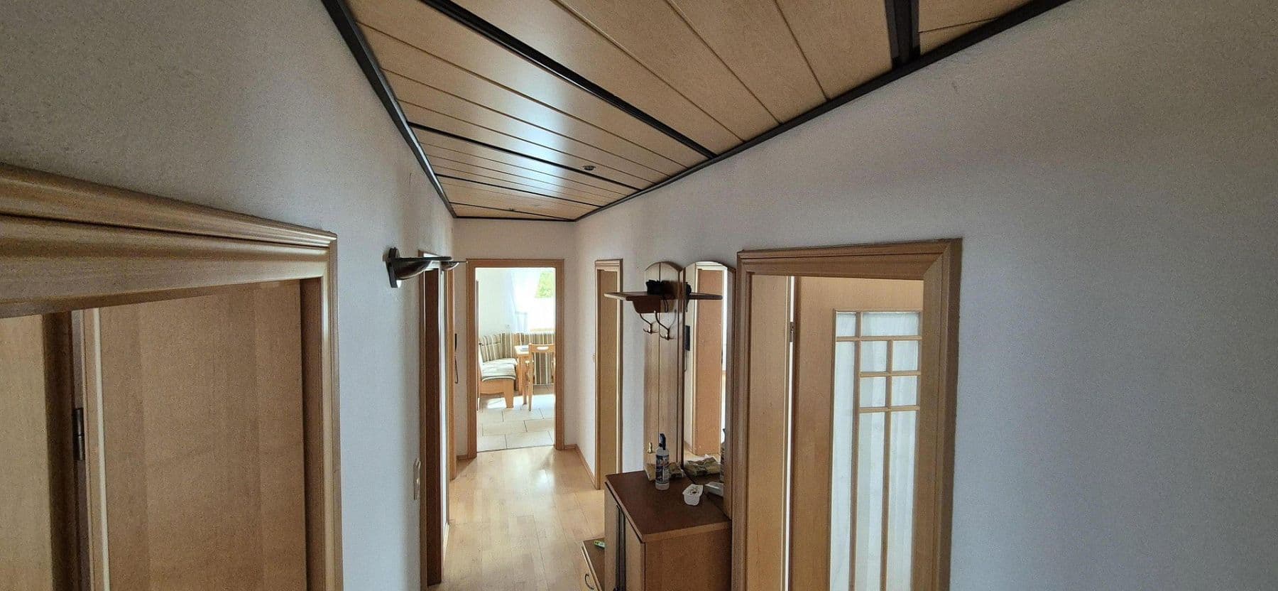 Predaj domu 229 m², pozemok 1.040 m², Biberbach, Bavorsko Predaj domu 229 m², pozemok 1.040 m², Biberbach, Bavorsko