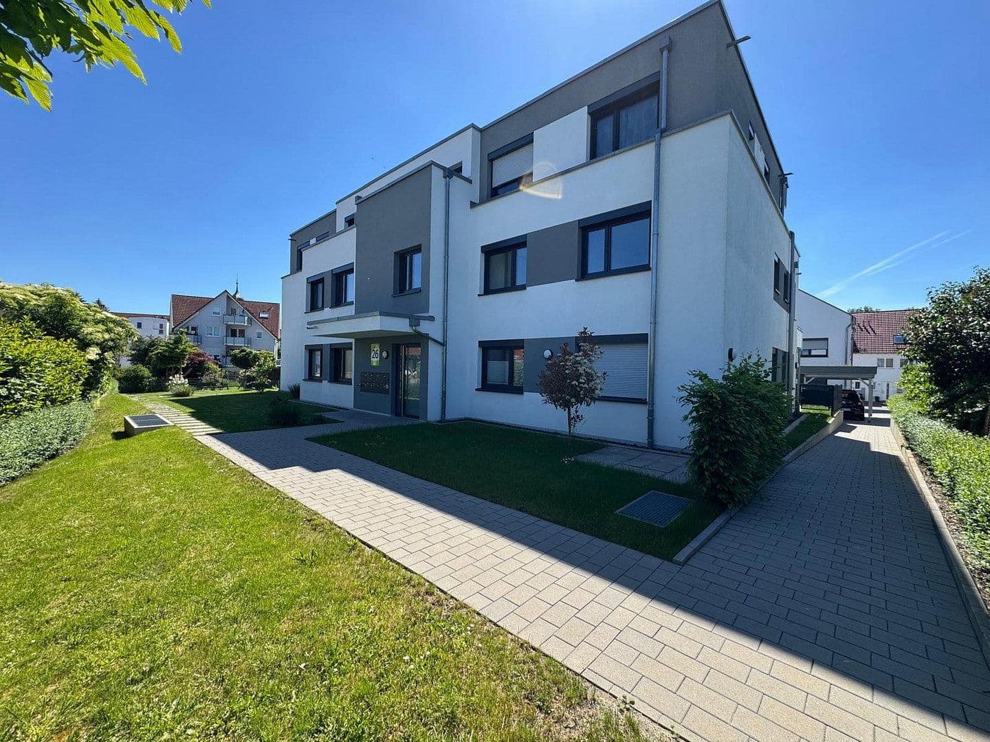 Prenájom bytu 4-izbový 91 m², Wolfschlugen, Bádensko-Wurttembersko Prenájom bytu 4-izbový 91 m², Wolfschlugen, Bádensko-Wurttembersko