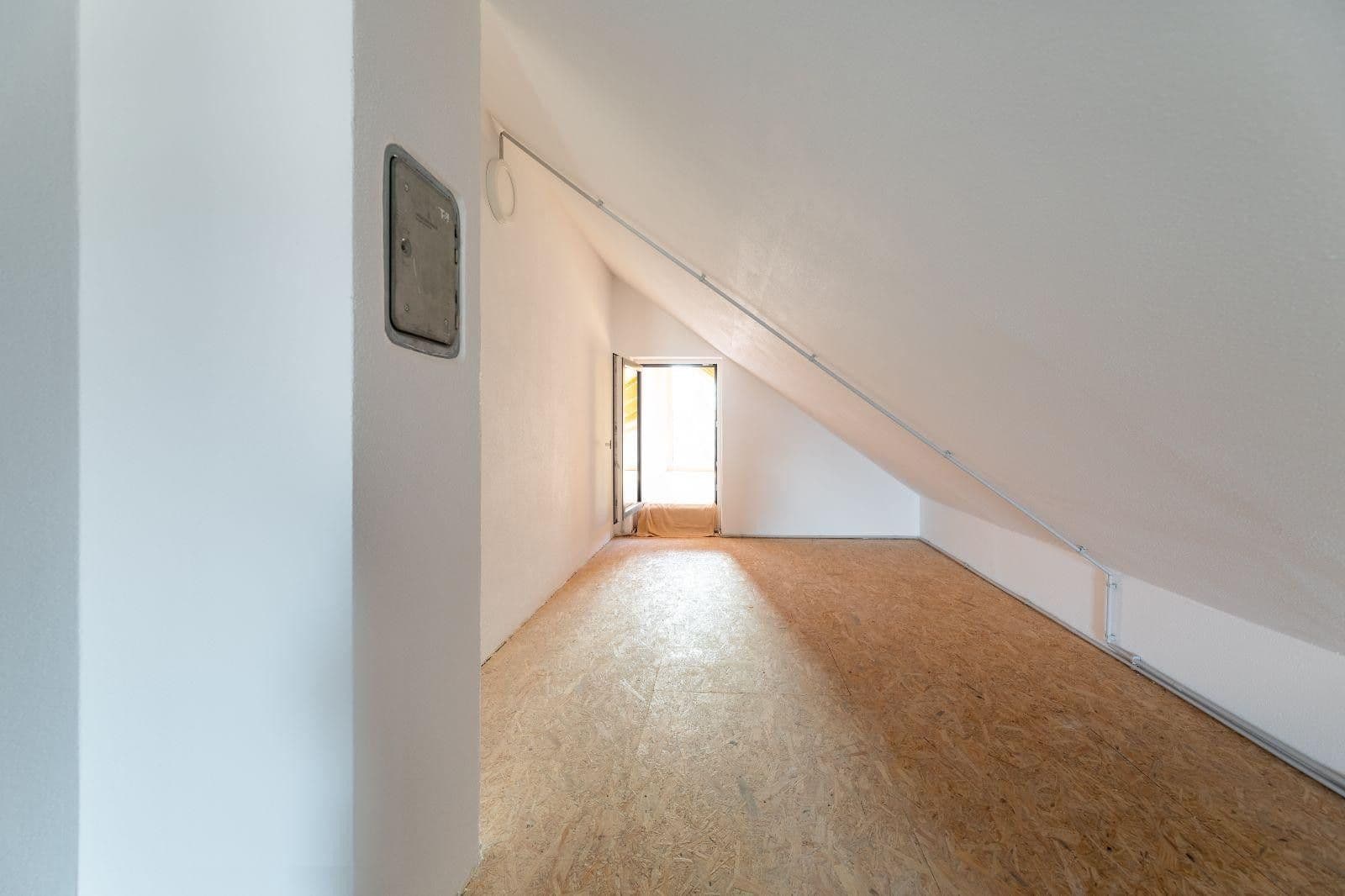 Prenájom domu 155 m², pozemek 300 m², Neuberg, Hesensko Prenájom domu 155 m², pozemek 300 m², Neuberg, Hesensko