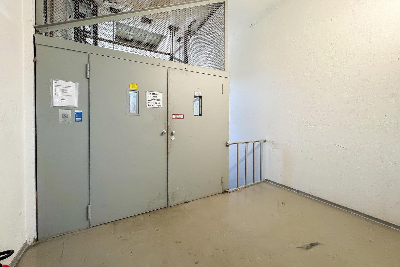 Prenájom nebytového priestoru 195 m², Stockumer Straße 28, Witten, Severné Porýnie - Westfálsko Prenájom nebytového priestoru 195 m², Stockumer Straße 28, Witten, Severné Porýnie - Westfálsko