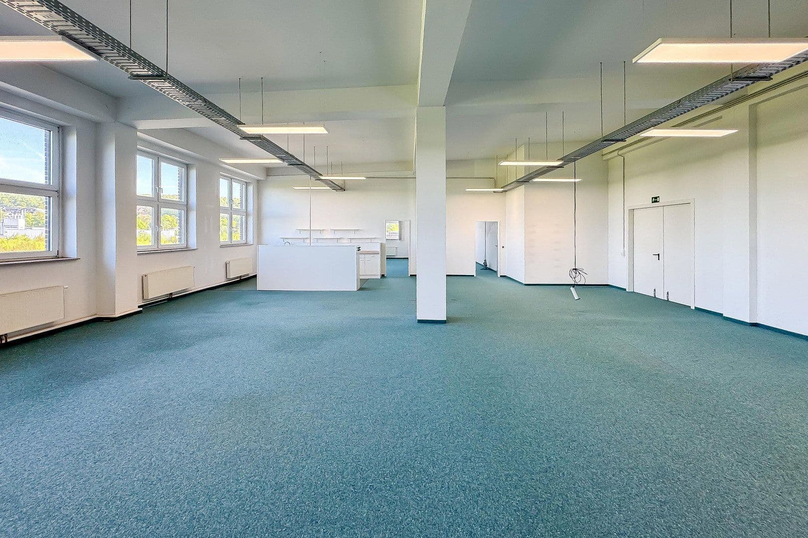 Prenájom nebytového priestoru 195 m², Stockumer Straße 28, Witten, Severné Porýnie - Westfálsko Prenájom nebytového priestoru 195 m², Stockumer Straße 28, Witten, Severné Porýnie - Westfálsko