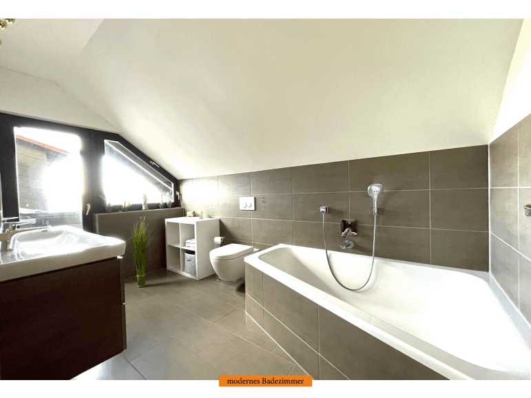Predaj domu 266 m², pozemek 1.300 m², Schlehenweg 37, Heidenrod, Hesensko Predaj domu 266 m², pozemek 1.300 m², Schlehenweg 37, Heidenrod, Hesensko