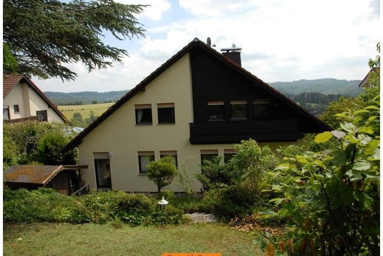 Predaj domu 266 m², pozemek 1.300 m², Schlehenweg 37, Heidenrod, Hesensko Predaj domu 266 m², pozemek 1.300 m², Schlehenweg 37, Heidenrod, Hesensko