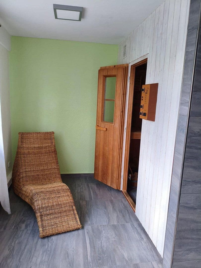 Predaj domu 266 m², pozemek 1.300 m², Schlehenweg 37, Heidenrod, Hesensko Predaj domu 266 m², pozemek 1.300 m², Schlehenweg 37, Heidenrod, Hesensko