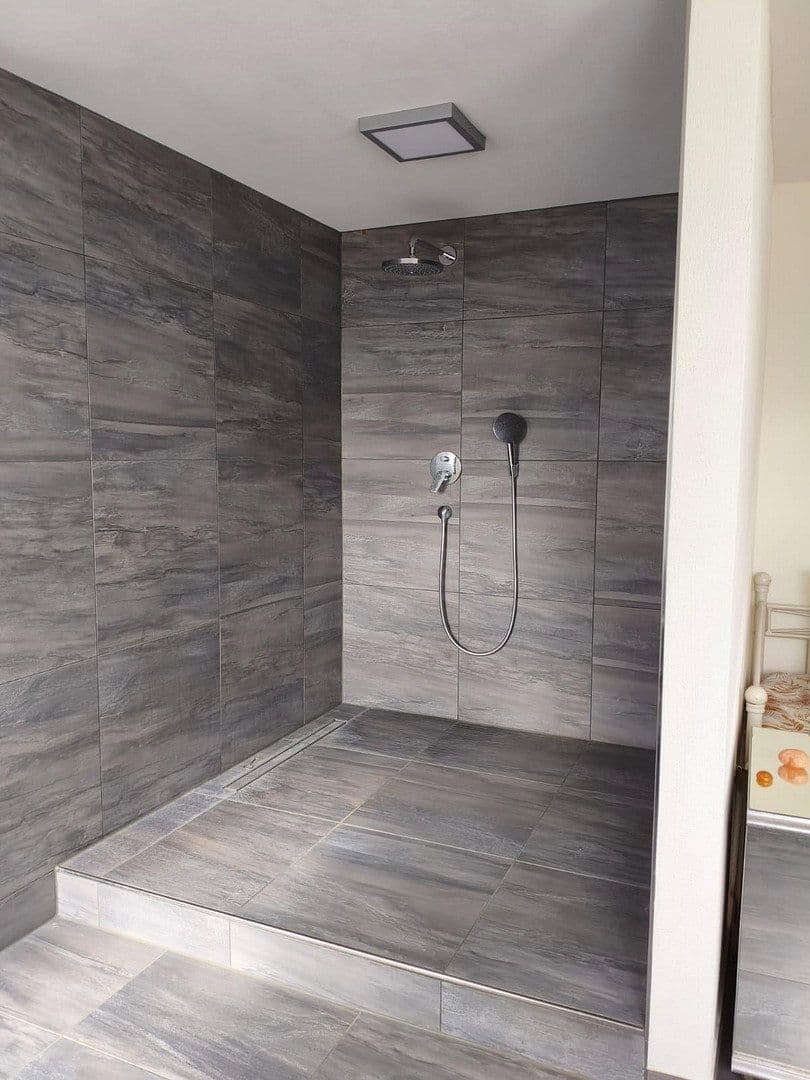 Predaj domu 266 m², pozemek 1.300 m², Schlehenweg 37, Heidenrod, Hesensko Predaj domu 266 m², pozemek 1.300 m², Schlehenweg 37, Heidenrod, Hesensko