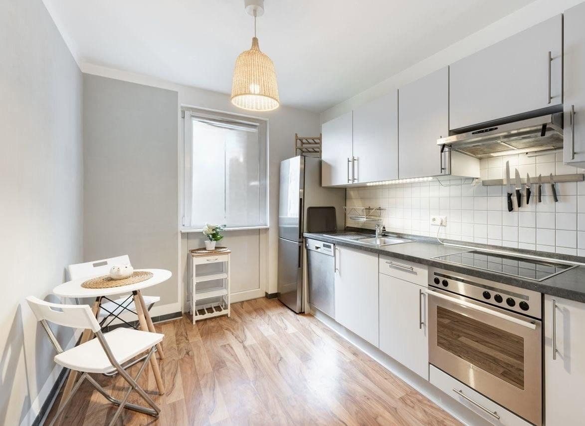 Prenájom bytu 3-izbový 70 m², Hamburg, Hamburg Prenájom bytu 3-izbový 70 m², Hamburg, Hamburg